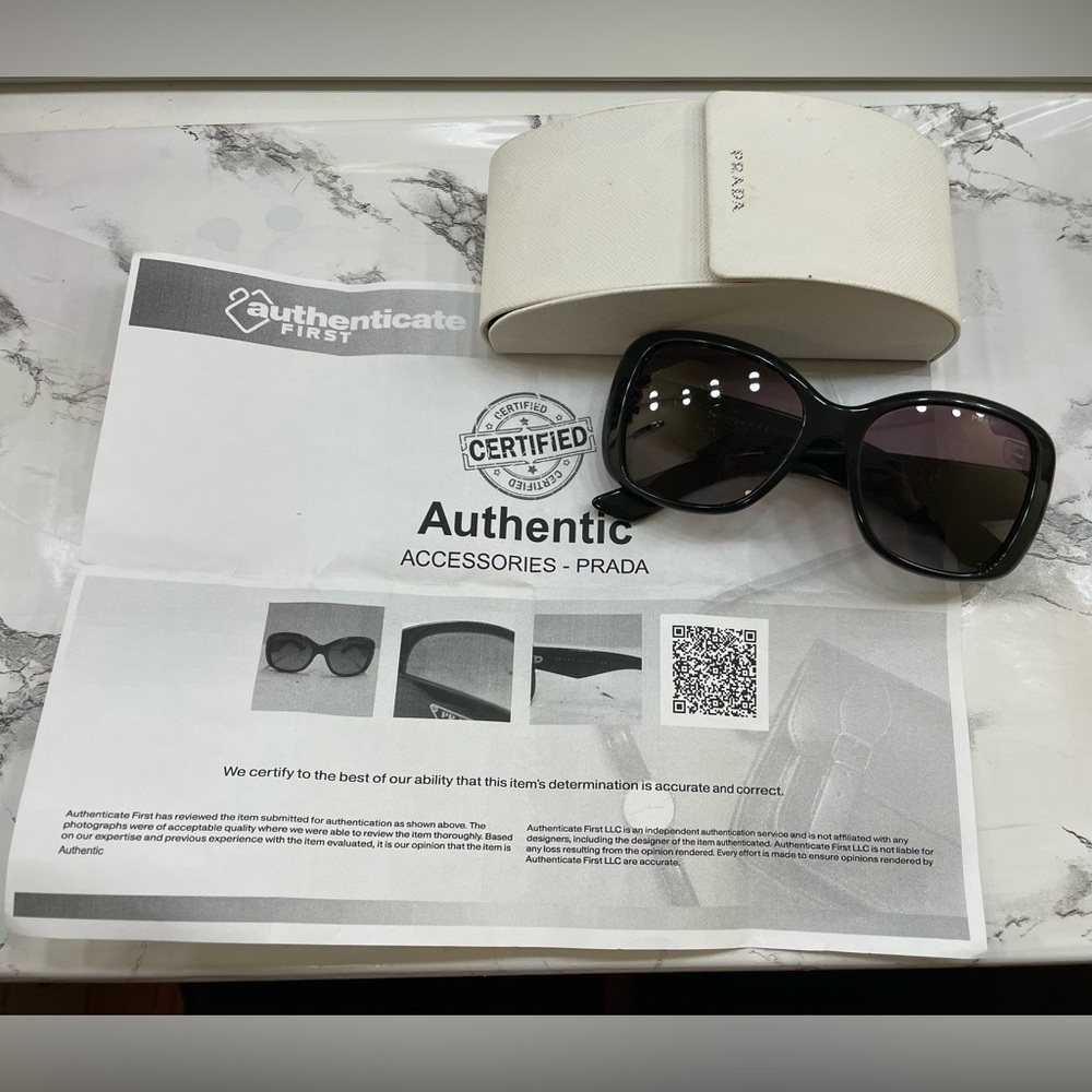 ❌❌SOLD❌❌Prada Black Oversized Sunglasses SPR32P 57017 - Picture 13 of 15